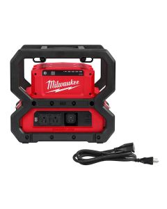 MLW2845-20 image(0) - Milwaukee Tool M18 CARRY-ON 3600W/1800W Power Supply