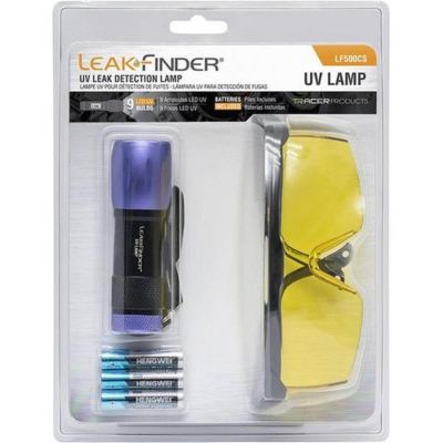 TRALF500CS image(0) - Tracer Products LeakFinder UV Lamp with three AAA batteries