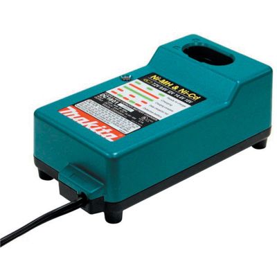 MAKDC1804 image(0) - Makita 7.2/18V Universal Battery Charger