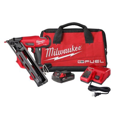 MLW2839-21CT image(0) - Milwaukee Tool M18 FUEL 15 Gauge Finish Nailer Kit