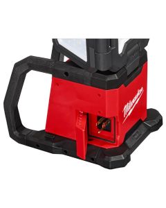 MLW2368-20 image(15) - Milwaukee Tool M18 18-Volt Lithium-Ion Cordless 4500 Lumens ROVER Dual Power Triple-Panel Flood & Area Light