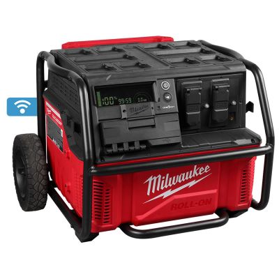 MLW3300R image(0) - Milwaukee Tool ROLL-ON  7200W/3600W 2.5kWh Power Supply