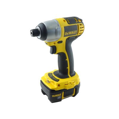 DWTDCF826KLI image(0) - DeWalt 1/4" Drive 18V Cordless Li-Ion Impact D