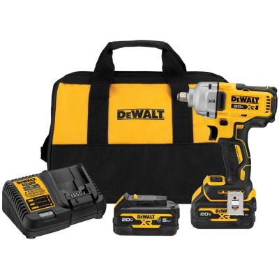 DWTDCF891GP2 image(0) - Dewalt 20V MAX XR 1/2 Inch Mid-Range Impact Wrench With Hog Ring Anvil And Oil-Resistant Batteries Kit